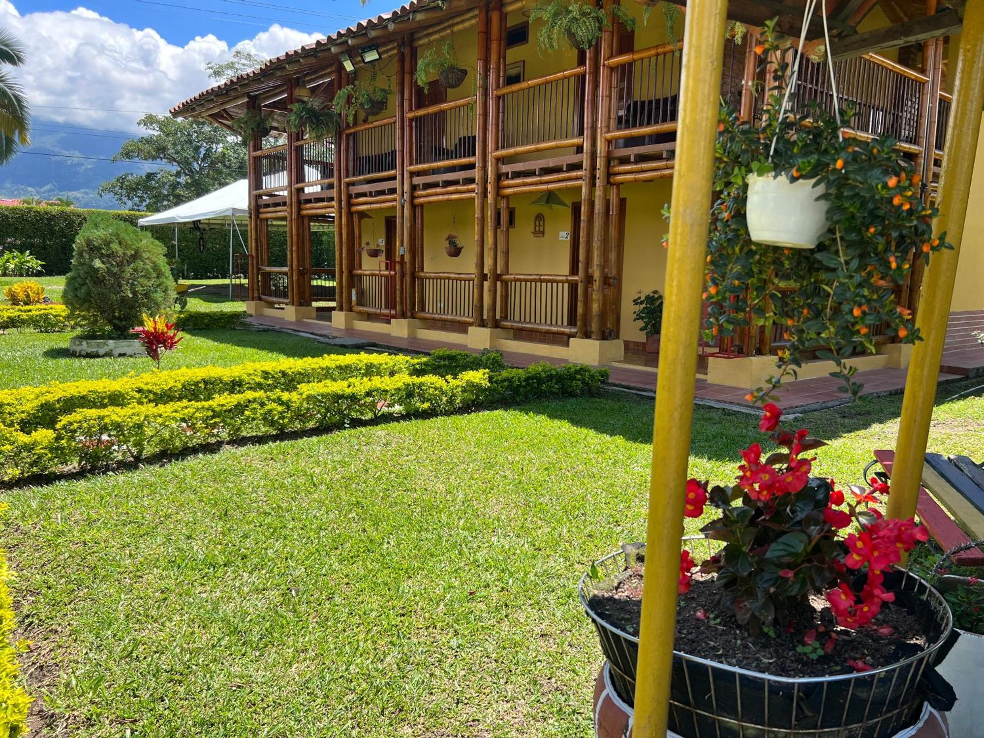 Villa Alejandra Del Quindio Каларка Екстер'єр фото